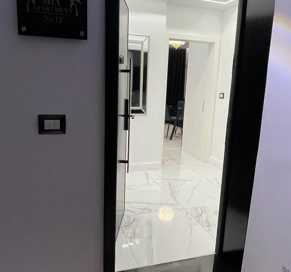 Mia Apartment Golem